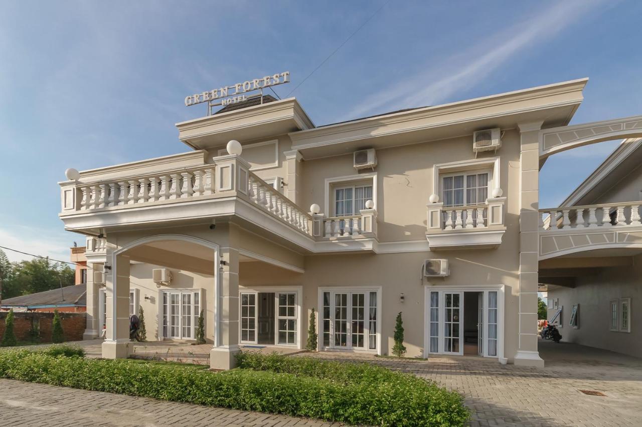 Green Forest Hotel Tebing Tinggi Exterior foto